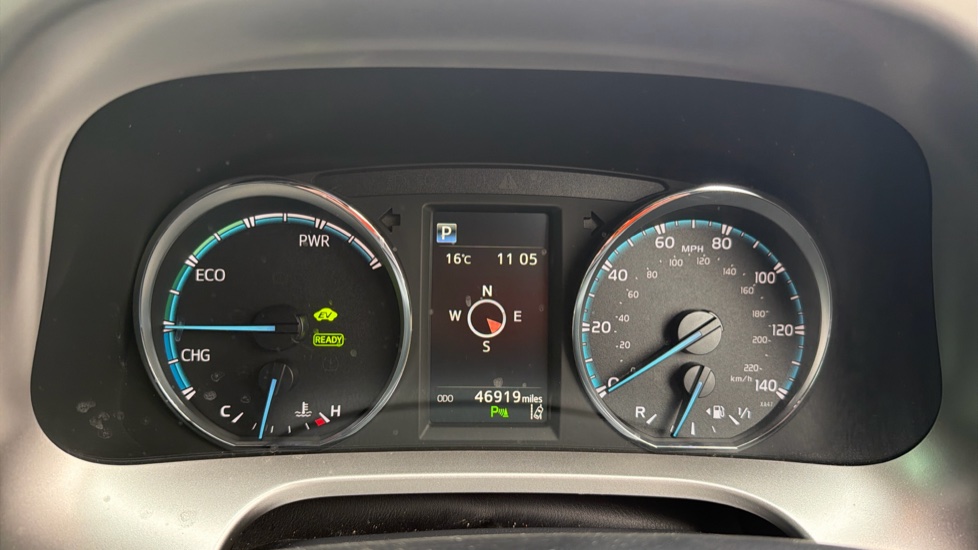 Toyota RAV4 2.5 VVT-i Hybrid Excel TSS 5dr CVT Hybrid Estate - Image 11