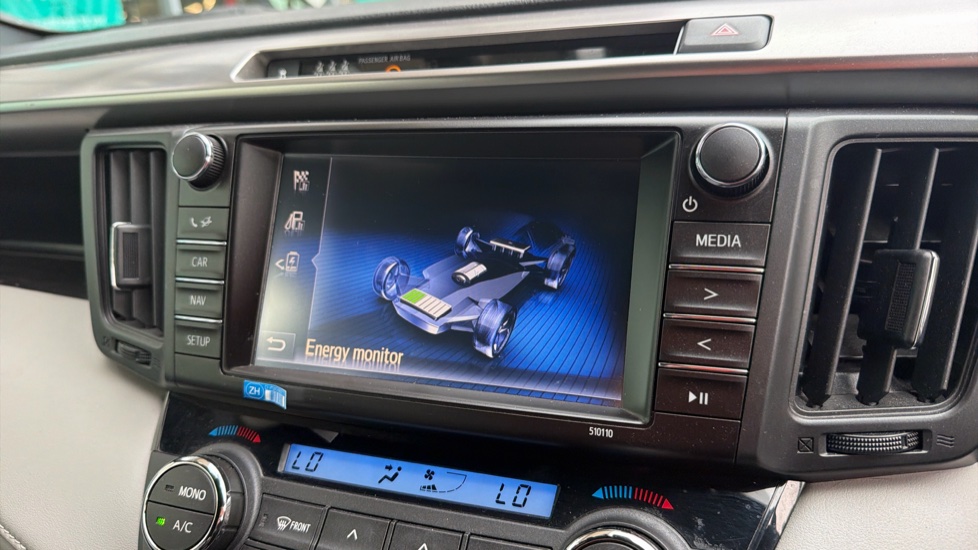 Toyota RAV4 2.5 VVT-i Hybrid Excel TSS 5dr CVT Hybrid Estate - Image 30