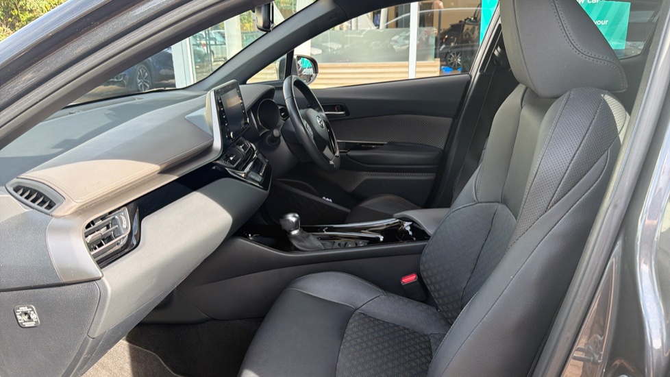 Toyota C-HR 1.8 Hybrid Excel 5dr CVT Hybrid Hatchback - Image 5