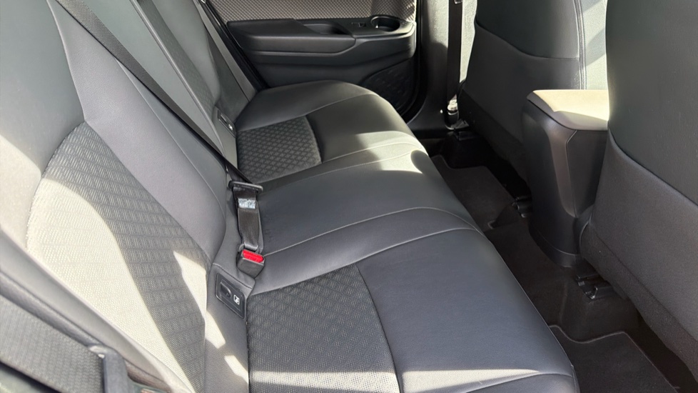 Toyota C-HR 1.8 Hybrid Excel 5dr CVT Hybrid Hatchback - Image 17