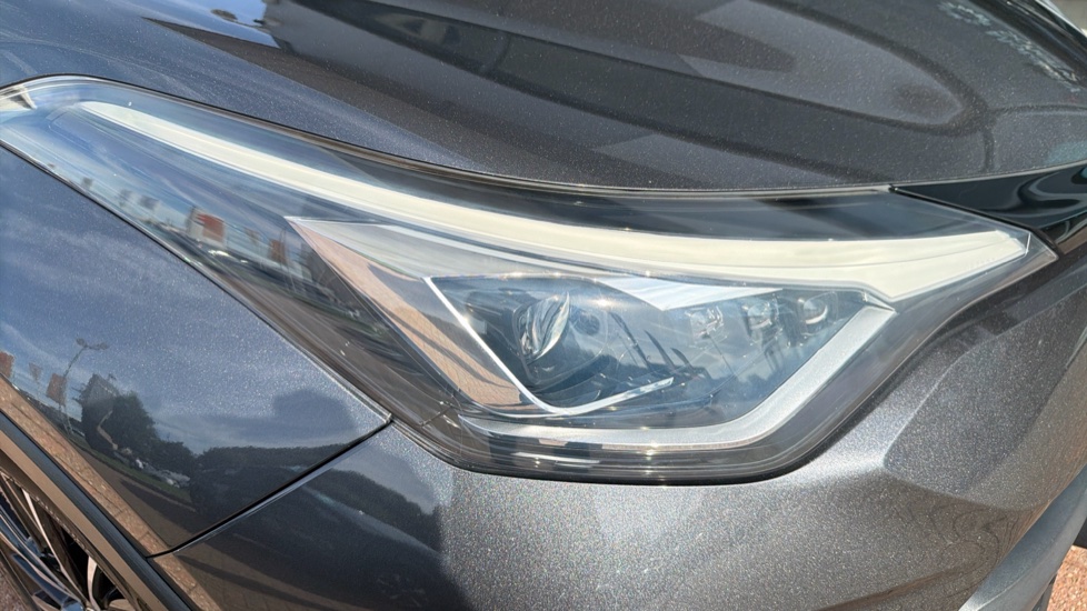 Toyota C-HR 1.8 Hybrid Excel 5dr CVT Hybrid Hatchback - Image 20