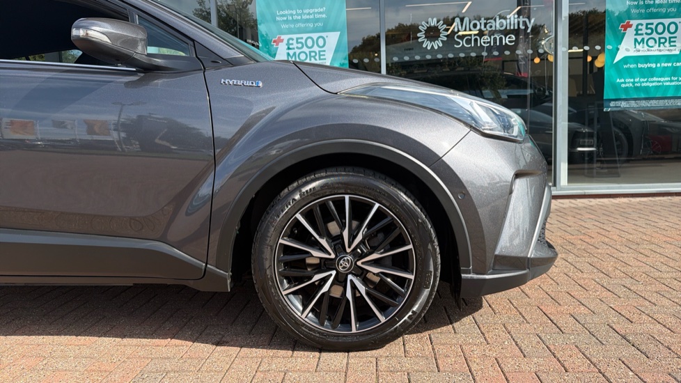 Toyota C-HR 1.8 Hybrid Excel 5dr CVT Hybrid Hatchback - Image 25