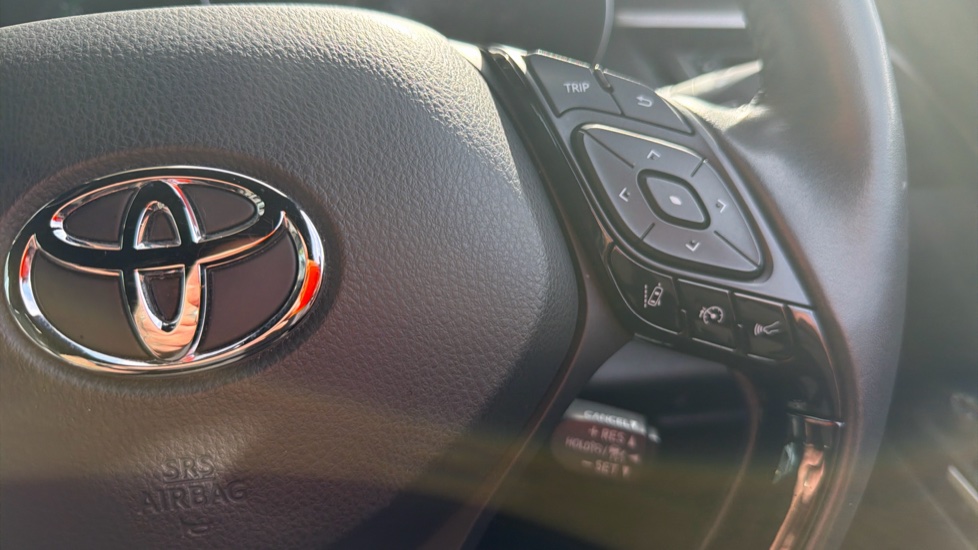 Toyota C-HR 1.8 Hybrid Excel 5dr CVT Hybrid Hatchback - Image 38