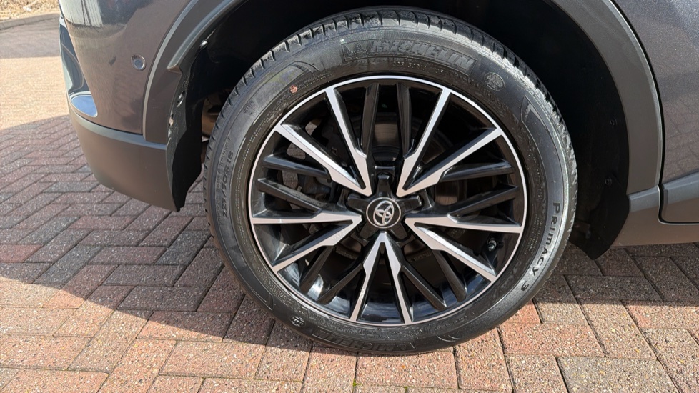 Toyota C-HR 1.8 Hybrid Excel 5dr CVT Hybrid Hatchback - Image 43