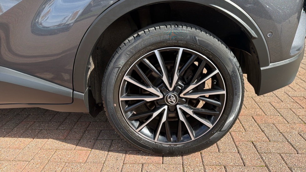 Toyota C-HR 1.8 Hybrid Excel 5dr CVT Hybrid Hatchback - Image 45