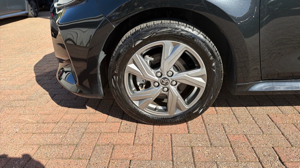 Toyota Yaris 1.5 Hybrid Icon 5dr CVT Hybrid Hatchback - Image 42