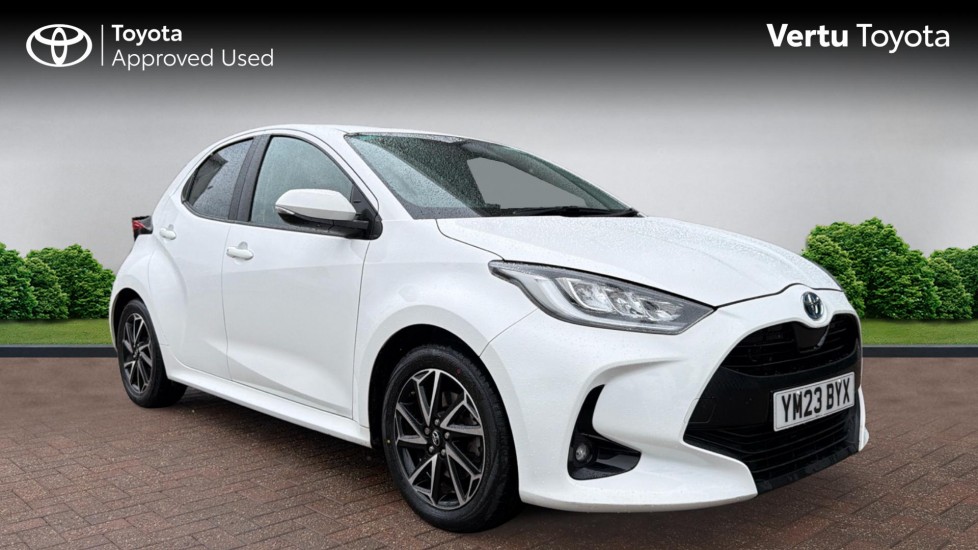 Toyota Yaris 1.5 Hybrid Design 5dr CVT Hybrid Hatchback - Image 1