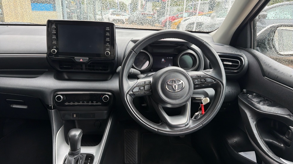 Toyota Yaris 1.5 Hybrid Design 5dr CVT Hybrid Hatchback - Image 10