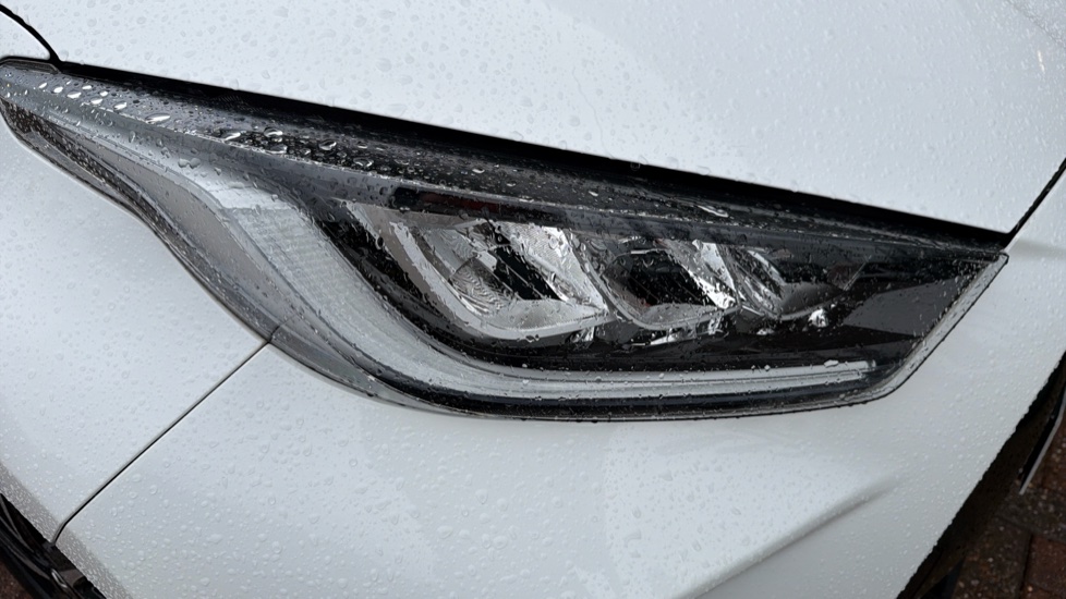 Toyota Yaris 1.5 Hybrid Design 5dr CVT Hybrid Hatchback - Image 20