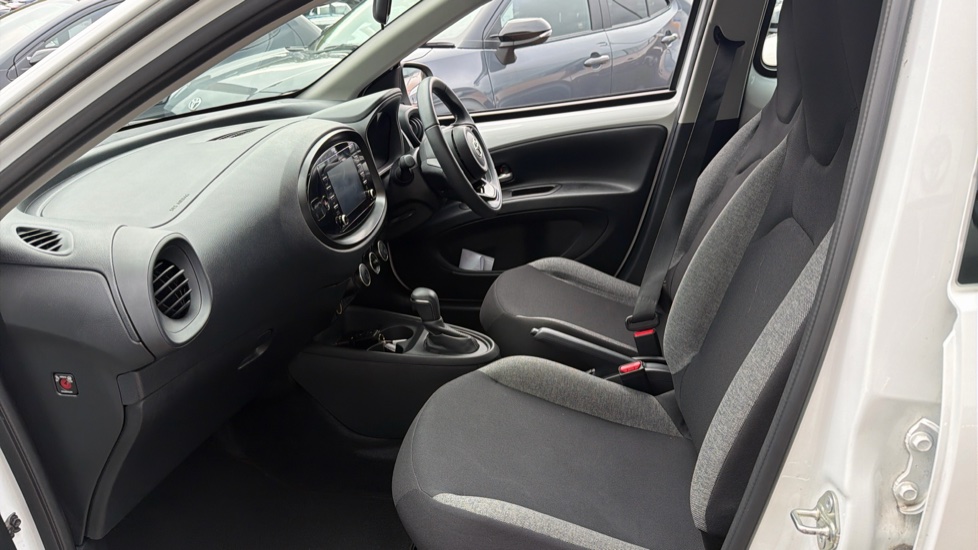 Toyota Aygo X 1.0 VVT-i Pure 5dr Auto Petrol Hatchback - Image 5