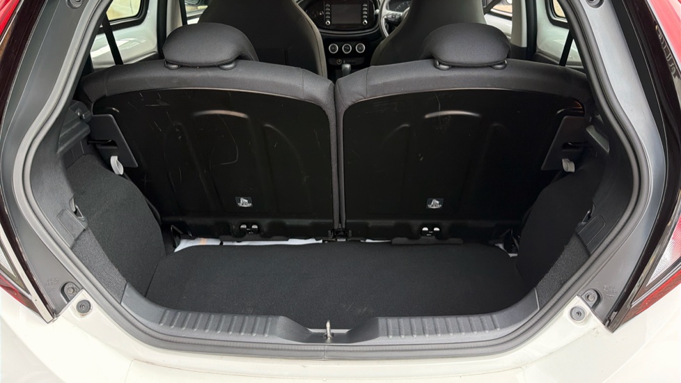 Toyota Aygo X 1.0 VVT-i Pure 5dr Auto Petrol Hatchback - Image 13