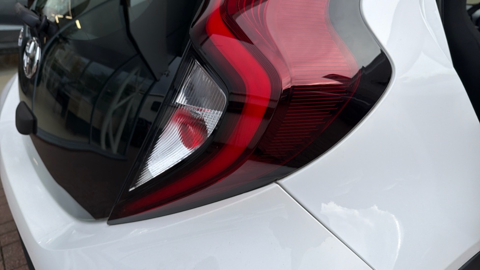 Toyota Aygo X 1.0 VVT-i Pure 5dr Auto Petrol Hatchback - Image 21