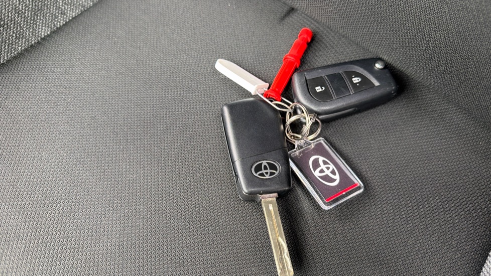 Toyota Aygo X 1.0 VVT-i Pure 5dr Auto Petrol Hatchback - Image 28