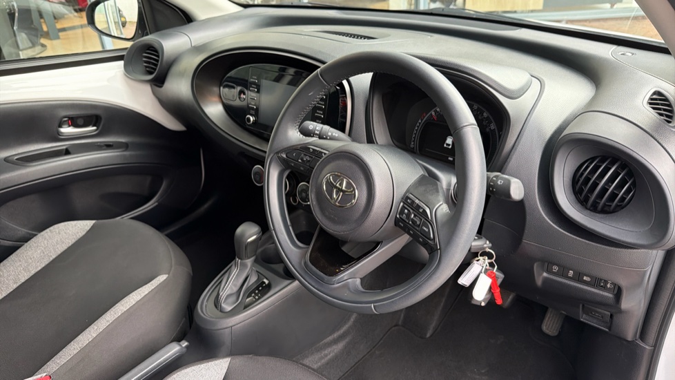 Toyota Aygo X 1.0 VVT-i Pure 5dr Auto Petrol Hatchback - Image 34