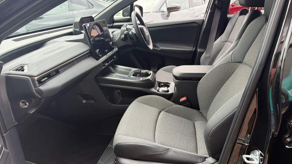 Toyota bZ4X Touring 165kW Design 75kWh 5dr Auto Electric Estate - Image 5