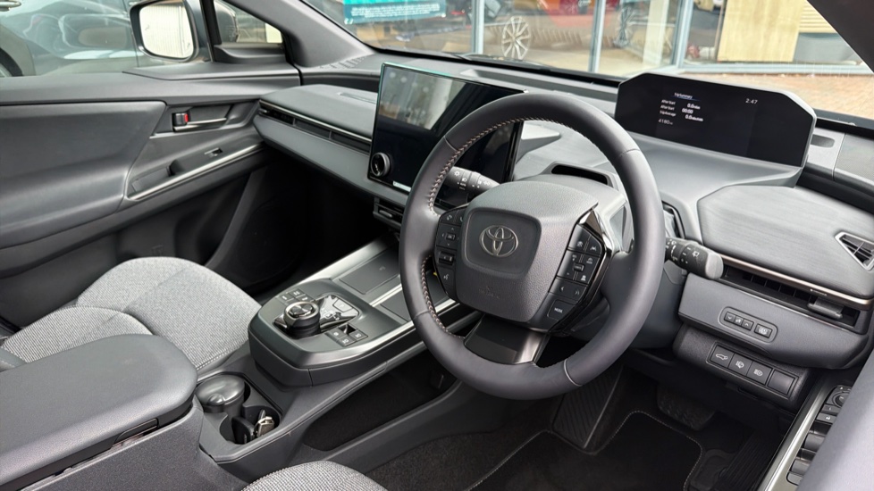 Toyota bZ4X Touring 165kW Design 75kWh 5dr Auto Electric Estate - Image 6
