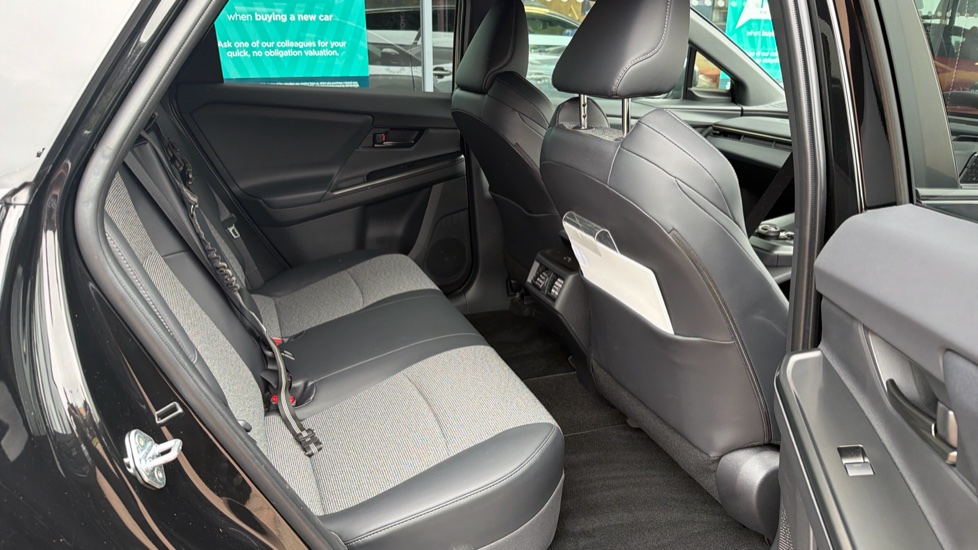 Toyota bZ4X Touring 165kW Design 75kWh 5dr Auto Electric Estate - Image 8