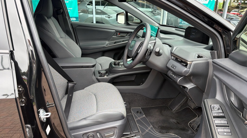 Toyota bZ4X Touring 165kW Design 75kWh 5dr Auto Electric Estate - Image 12