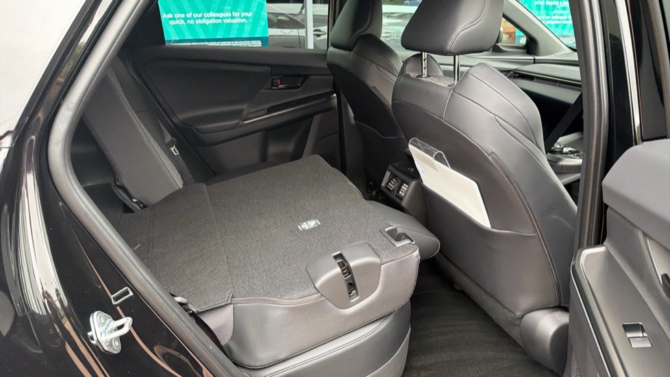 Toyota bZ4X Touring 165kW Design 75kWh 5dr Auto Electric Estate - Image 18