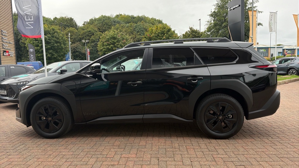 Toyota bZ4X Touring 165kW Design 75kWh 5dr Auto Electric Estate - Image 24