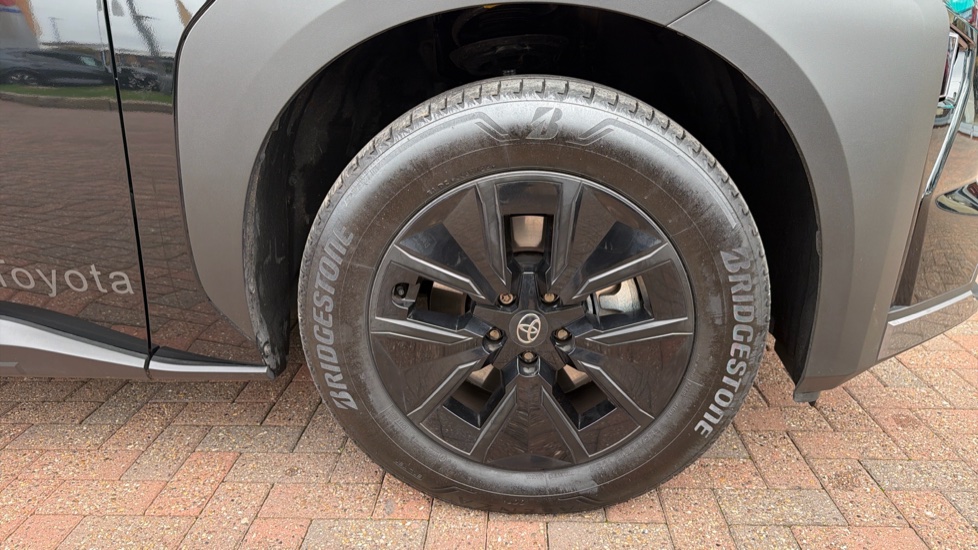 Toyota bZ4X Touring 165kW Design 75kWh 5dr Auto Electric Estate - Image 42