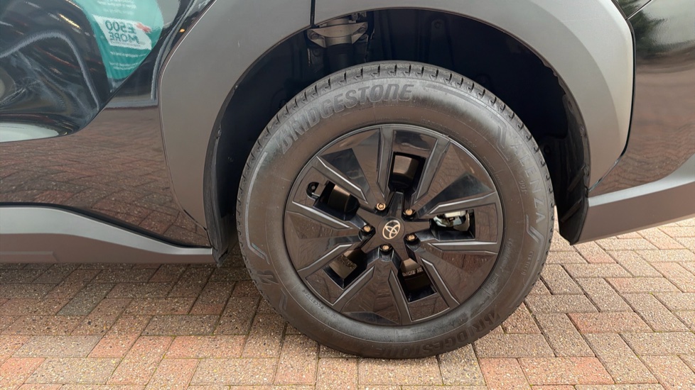 Toyota bZ4X Touring 165kW Design 75kWh 5dr Auto Electric Estate - Image 45