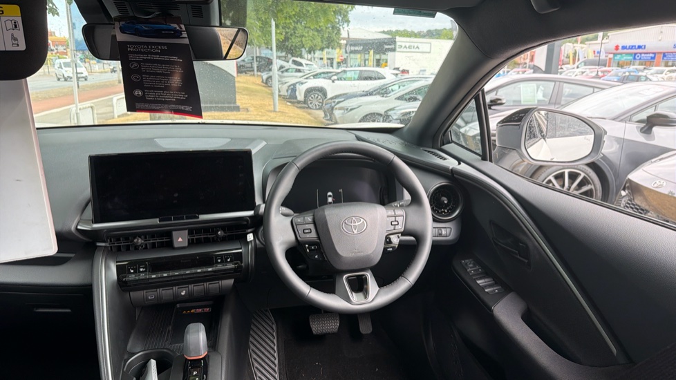Toyota C-HR 2.0 PHEV Design 5dr CVT Hatchback - Image 7