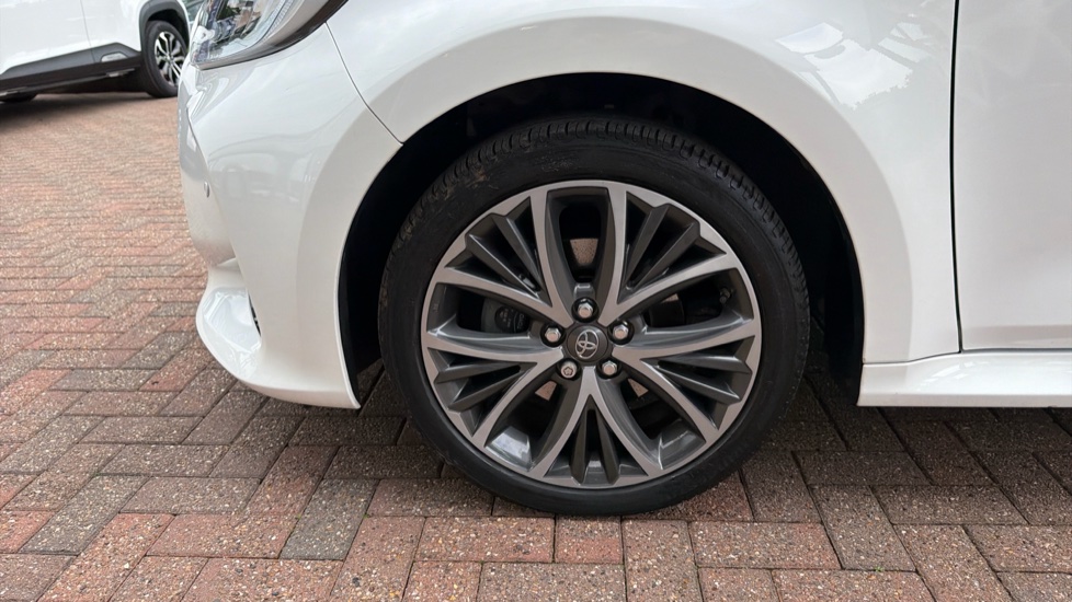 Toyota Yaris 1.5 Hybrid Excel 5dr CVT Hybrid Hatchback - Image 42