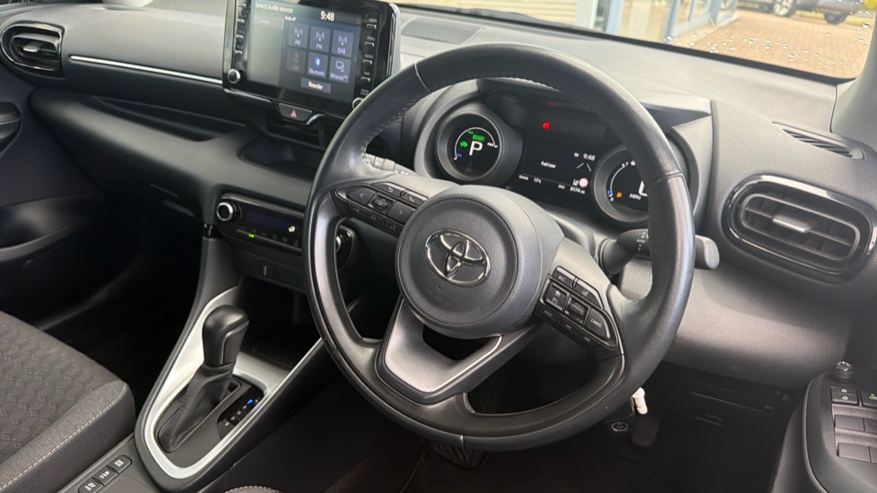 Toyota Yaris 1.5 Hybrid Design 5dr CVT Hybrid Hatchback - Image 10