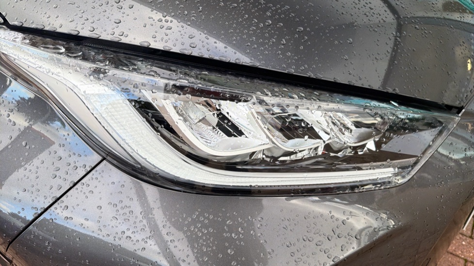 Toyota Yaris 1.5 Hybrid Design 5dr CVT Hybrid Hatchback - Image 20