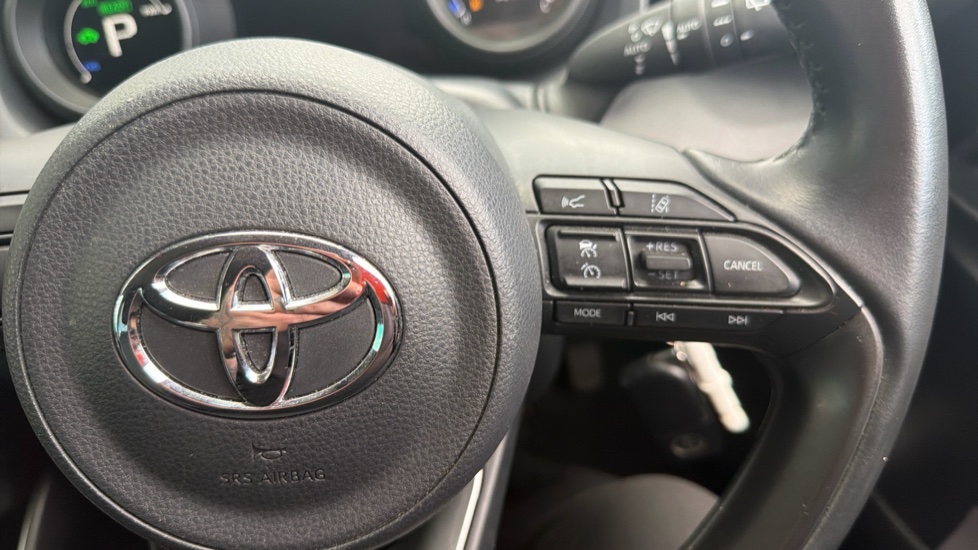 Toyota Yaris 1.5 Hybrid Design 5dr CVT Hybrid Hatchback - Image 37