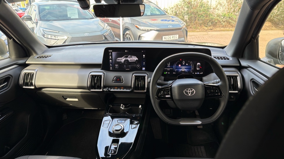 Toyota Urbancruiser 128kW Design 61kWh 5dr Auto Electric Estate - Image 5