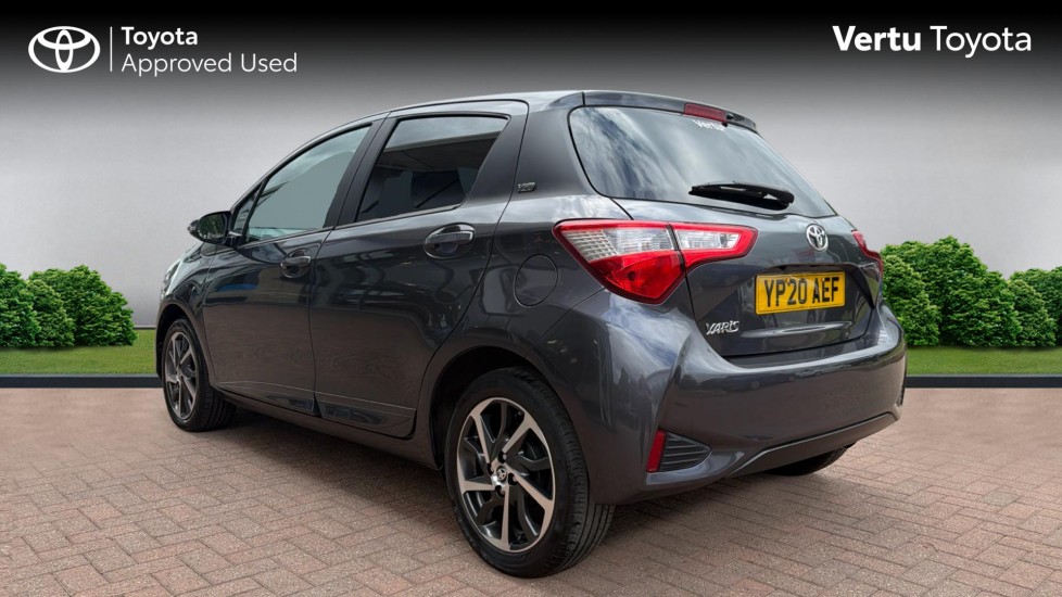 Toyota Yaris 1.5 VVT-i Y20 5dr [Bi-tone] Petrol Hatchback - Image 4