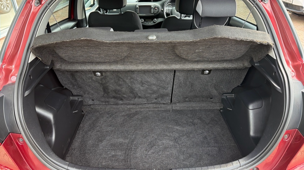 Toyota Yaris 1.5 Hybrid Y20 5dr CVT [Bi-tone] Hybrid Hatchback - Image 13