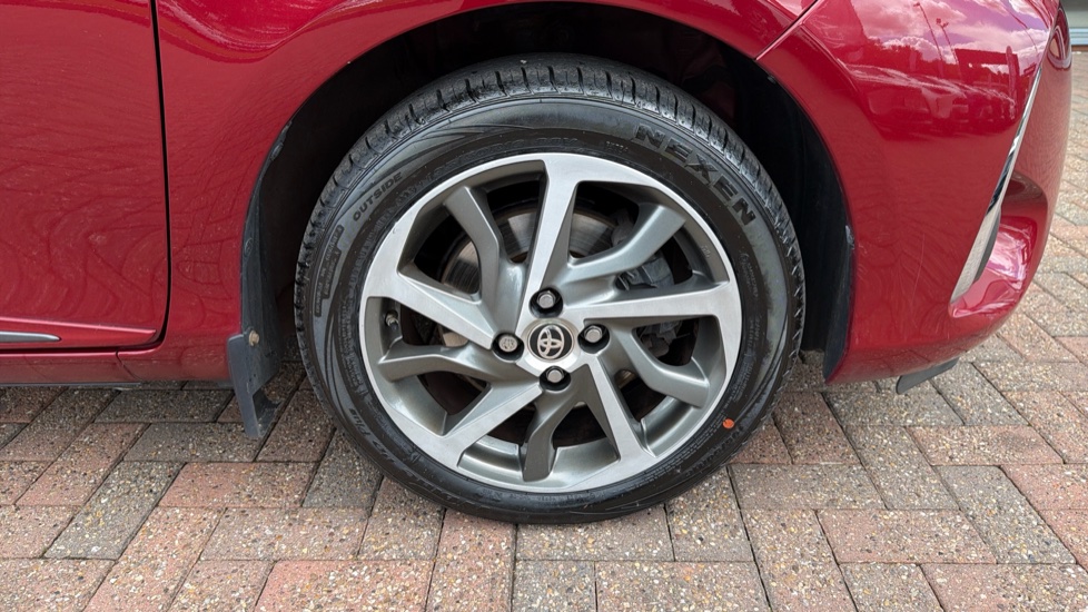 Toyota Yaris 1.5 Hybrid Y20 5dr CVT [Bi-tone] Hybrid Hatchback - Image 39