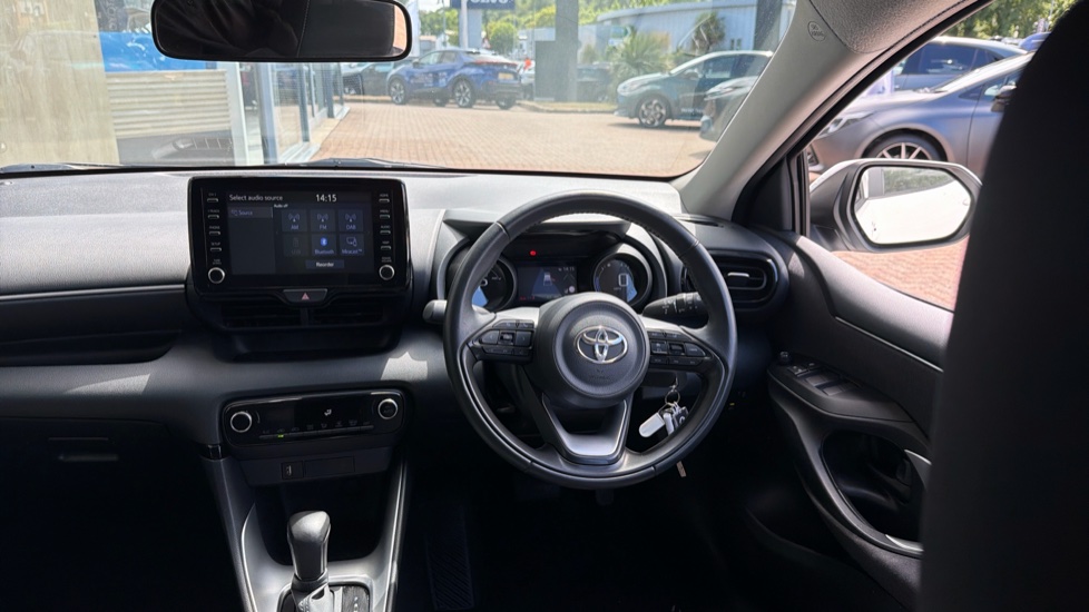 Toyota Yaris 1.5 Hybrid Design 5dr CVT Hybrid Hatchback - Image 7