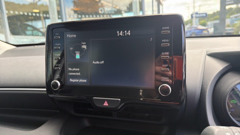 Toyota Yaris 1.5 Hybrid Design 5dr CVT Hybrid Hatchback - Image 9