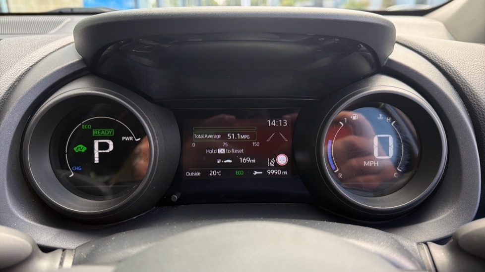 Toyota Yaris 1.5 Hybrid Design 5dr CVT Hybrid Hatchback - Image 11