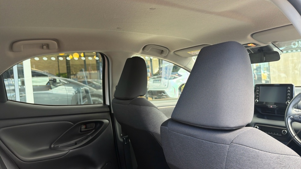 Toyota Yaris 1.5 Hybrid Design 5dr CVT Hybrid Hatchback - Image 19