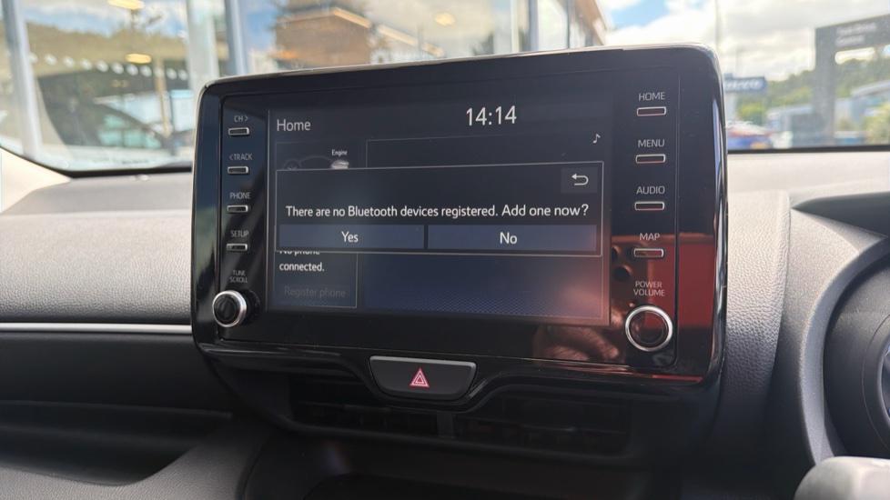 Toyota Yaris 1.5 Hybrid Design 5dr CVT Hybrid Hatchback - Image 29