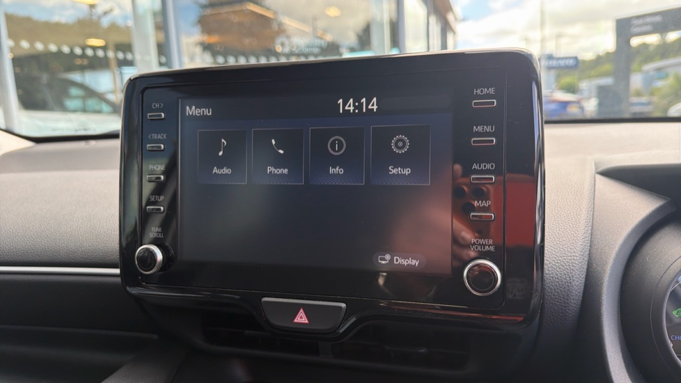 Toyota Yaris 1.5 Hybrid Design 5dr CVT Hybrid Hatchback - Image 31