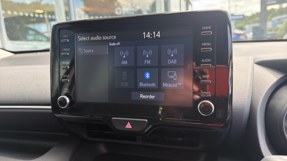 Toyota Yaris 1.5 Hybrid Design 5dr CVT Hybrid Hatchback - Image 32