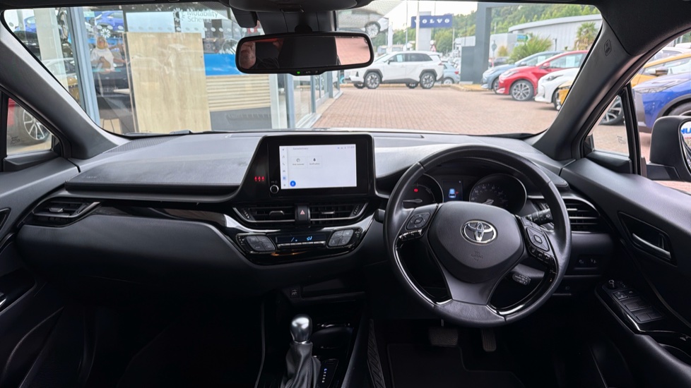 Toyota C-HR 1.8 Hybrid Design 5dr CVT Hybrid Hatchback - Image 6