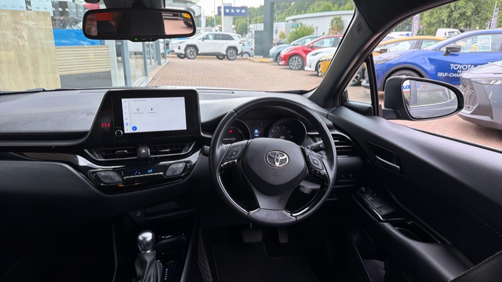 Toyota C-HR 1.8 Hybrid Design 5dr CVT Hybrid Hatchback - Image 7