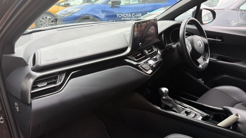 Toyota C-HR 1.8 Hybrid Design 5dr CVT Hybrid Hatchback - Image 44
