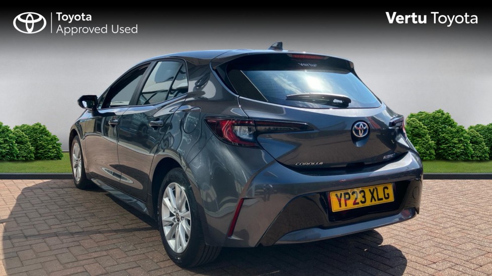 Toyota Corolla 1.8 Hybrid Icon 5dr CVT Hybrid Hatchback - Image 4