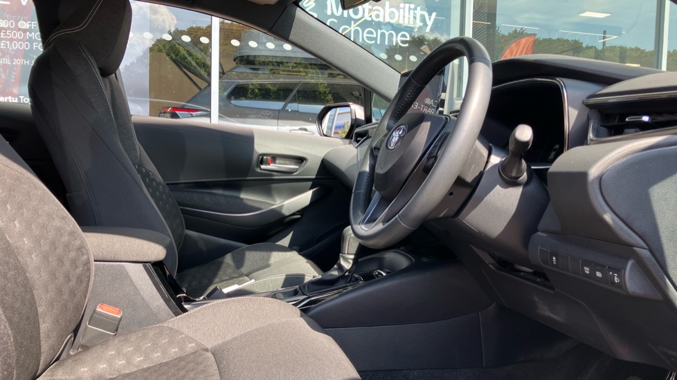 Toyota Corolla 1.8 Hybrid Icon 5dr CVT Hybrid Hatchback - Image 12