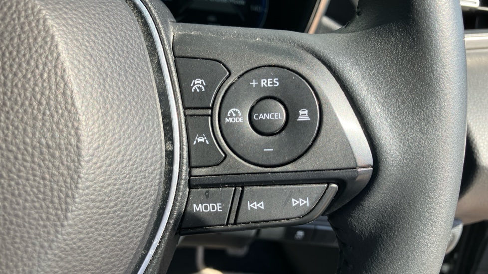Toyota Corolla 1.8 Hybrid Icon 5dr CVT Hybrid Hatchback - Image 29