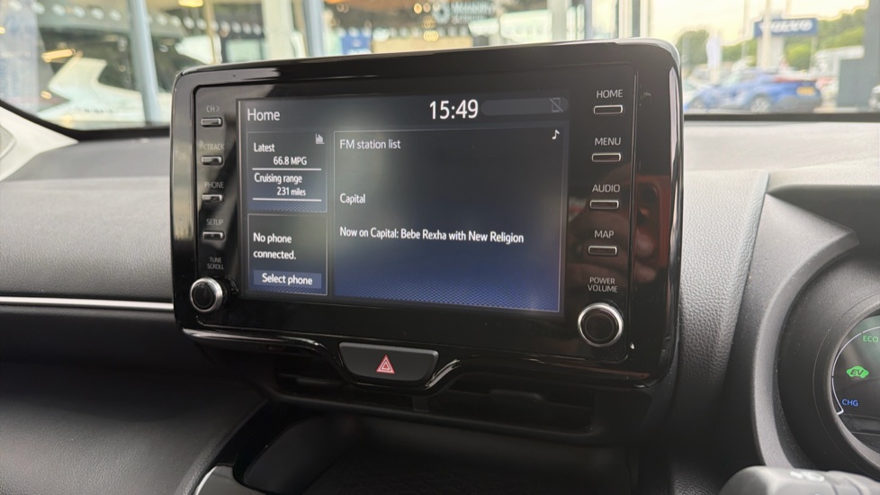 Toyota Yaris Cross 1.5 Hybrid Icon 5dr CVT Hybrid Estate - Image 9