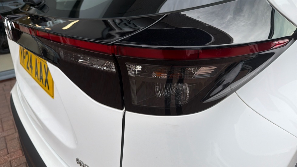 Toyota Yaris Cross 1.5 Hybrid Icon 5dr CVT Hybrid Estate - Image 21